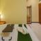Urbanview Hotel Sakura Kampung Inggris Pare by RedDoorz