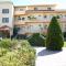 Lyristis Dinos Studios & Apartments