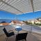 Stress Free Garden Holiday house
