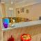50% Off. 2BR , 2BR Ground floor with pool view, private beach access, security 24/7 شاليه ٢ غرفه ، ٢ حمام ف الدور الارضي قدام جنينه و حمام السباحه مباشره ، شاطيء خاص بالقرية و أمن ٢٤ ساعه و مسجد خاص - Dawwār Muḩammad Abū Shanab