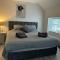 Rooms At Mcternans
