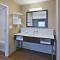 Hampton Inn Commerce/Novi