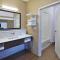 Hampton Inn Commerce/Novi