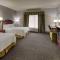 Hampton Inn & Suites Indianapolis-Airport - Indianapolis