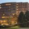 DoubleTree Suites by Hilton Hotel & Conference Center Chicago-Downers Grove - Даунерс-Гроув