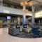 DoubleTree Suites by Hilton Hotel & Conference Center Chicago-Downers Grove - Даунерс-Гроув