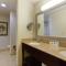 Hampton Inn & Suites Wellington