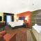Hampton Inn & Suites Milwaukee/Franklin