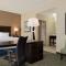 Hampton Inn and Suites Parkersburg Downtown