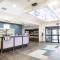 Hampton Inn & Suites - Toledo/Oregon