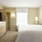 Home2 Suites by Hilton Milwaukee Brookfield - Waukesha