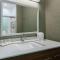 Home2 Suites By Hilton Austin Airport - Austin