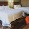 Hampton Inn & Suites-Moore - Мур