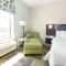 Hampton Inn & Suites Syracuse North Airport Area