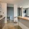 Longterm Stay Just Across the River from Downtown- fully equipped for long term stay - 纳什维尔