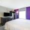 Home2 Suites by Hilton KCI Airport - Kansas City