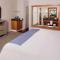 Chrysalis Inn & Spa Bellingham, Curio Collection by Hilton - Bellingham