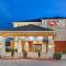Best Western Plus Longhorn Inn & Suites - Luling