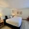 Columbia Point Resort - Kettle Falls