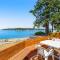 Skiou Point Beach House - تولاليب