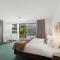 Charming Views - Wanaka