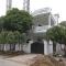 Hotel O Greenview Near Munshi Pulia Metro Station
