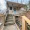 Breezy Hill Eccentric Studio Cottage Breezy Hill Eccentric Studio Cottage