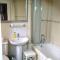 The Bath House Boutique B&B - IN-ROOM Breakfast - FREE parking
