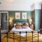 Relaxing Balcony Getaway in Fulham & Hammersmith Pass The Keys - Londýn
