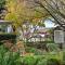 Anembo Hideaway