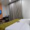 Hotel The Marque Mathura