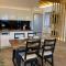 Goninos Jacuzzi Suite