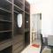 Palazio Serviced Apartments by RR JBcity