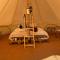 Mellem-rummet Guesthouse & Glamping