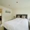 Little Greenway Holiday Bungalow