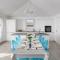 NEW luxury Penthouse with swimming pool and amazing sea view!