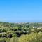 West Hill Retreat Edwardian Balcony Ensuite with Room Served Breakfast & Free Offstreet Parking
