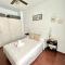 APARTAMENTO VERA, Apartamento de 2 dormitorios con balcón en el centro de Antequera