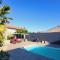 Studio privé attenant Villa Piscine Studio privé attenant Villa Piscine