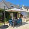 Holiday Home in Cleder near Sandy Beaches