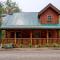 ERN834 - LAKESIDE GETAWAY - GREAT LOCATION! CLOSE TO ALL THE ACTION! cabin - بيدجن فورج