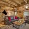 ERN834 - LAKESIDE GETAWAY - GREAT LOCATION! CLOSE TO ALL THE ACTION! cabin - بيدجن فورج