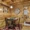 ERN834 - LAKESIDE GETAWAY - GREAT LOCATION! CLOSE TO ALL THE ACTION! cabin - بيدجن فورج