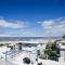 Stylish 2 B/R Kings Beach Apartment (6 guests) ZF4 - Caloundra