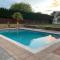 Large House Swim Pool Hot tub Sleeps 10 guest - Ware