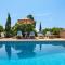 Apartamento Rural con piscina Finca Can Petit