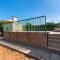Apartamento Rural con piscina Finca Can Petit