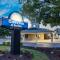 Days Inn & Suites by Wyndham Colonial - Williamsburg