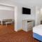 Days Inn & Suites by Wyndham Colonial - Williamsburg