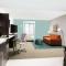 Home2 Suites by Hilton Long Island Brookhaven - Yaphank